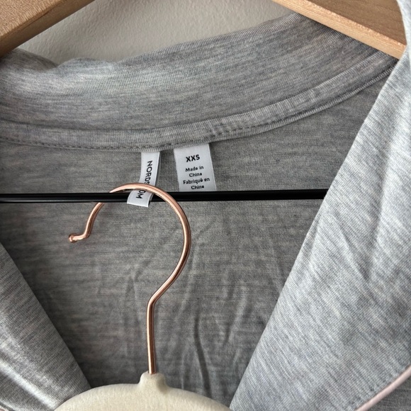 Nordstrom Super soft Light Gray Pajama Set Sz XXS NWT - Picture 4 of 7